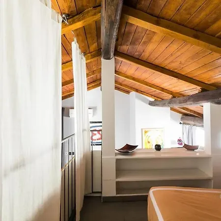 Apartment Trastevere Luxury Retreat Rome